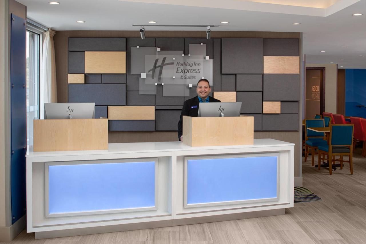 Holiday Inn Express & Suites Woodside Laguardia Airport Нью-Йорк Экстерьер фото